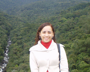 Aline Marins Paes Carvalho