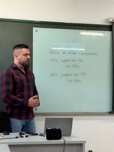 Teoria da informação ajuda a medir diferenças entre variedades do português, aponta palestra na UFMG